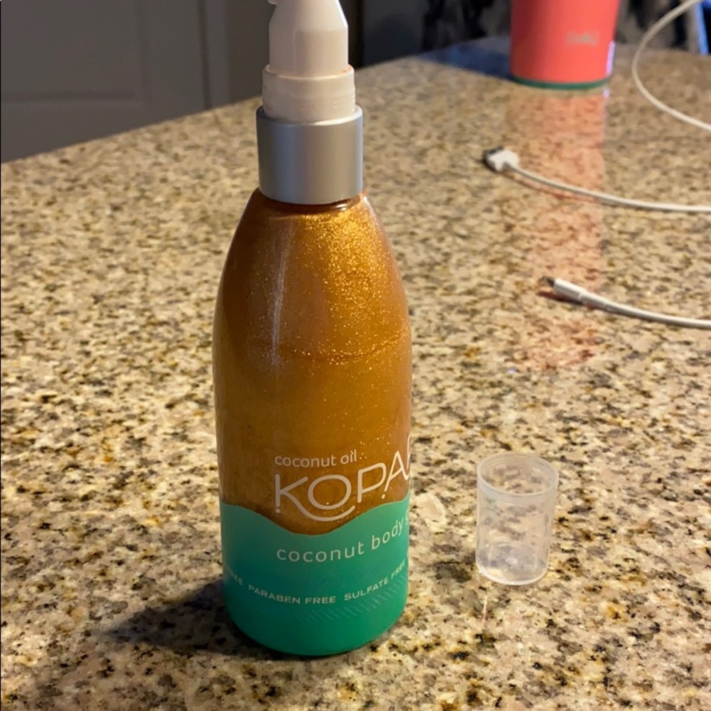 Kopari coconut body glow